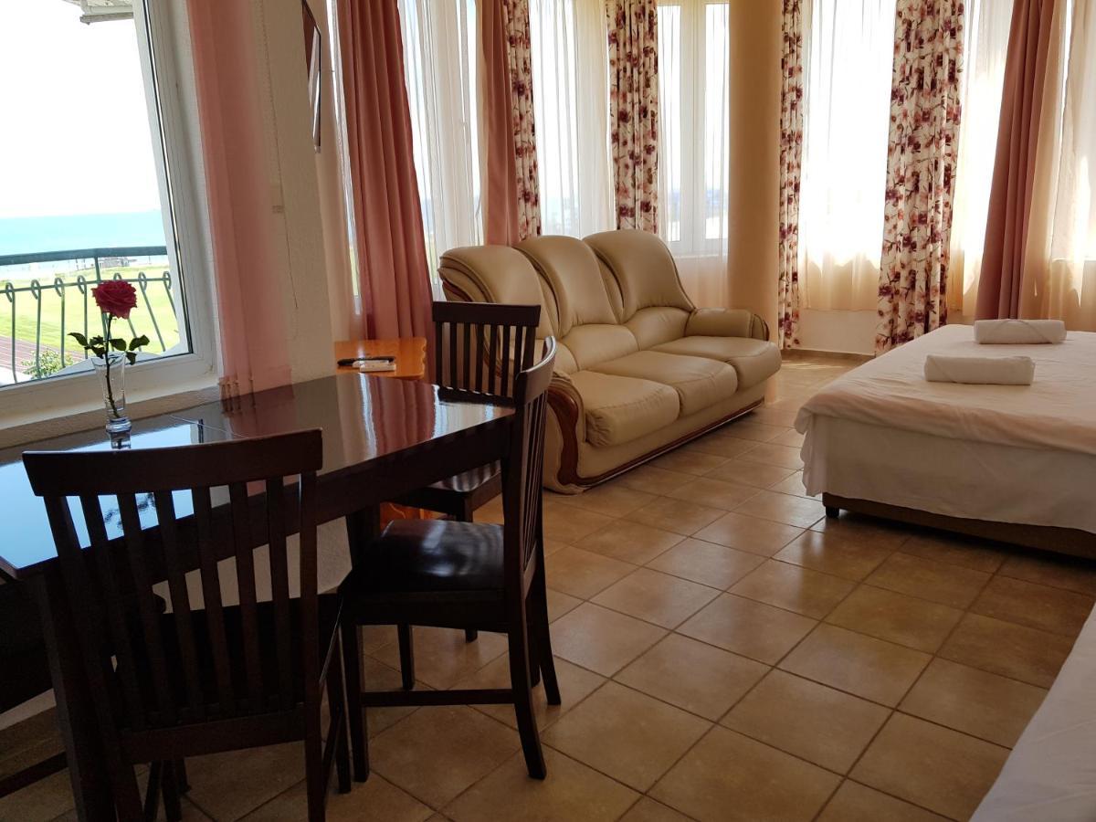 فندق Sunny Island ابزور المظهر الخارجي الصورة